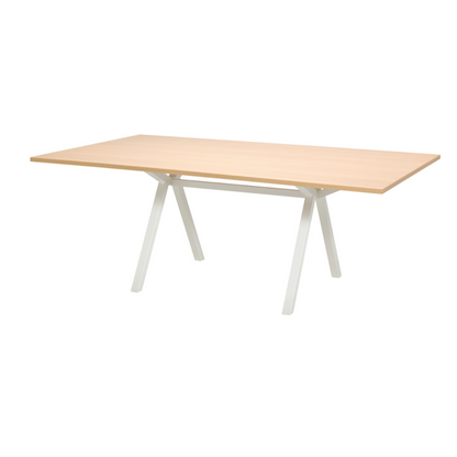 Een vergadertafel met witte poten en een houten blad, perfect voor moderne werkruimtes en multifunctioneel gebruik.
