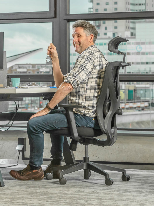 ergonomische bureaustoel van Backerz NEN-en1335 gecertificeerd