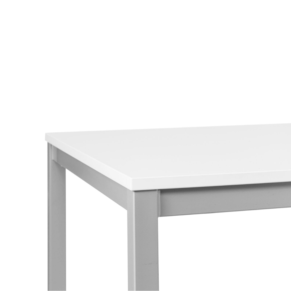 Strakke witte tafel met metalen onderstel en rechthoekig blad, een mooie aanvulling voor elk interieur.