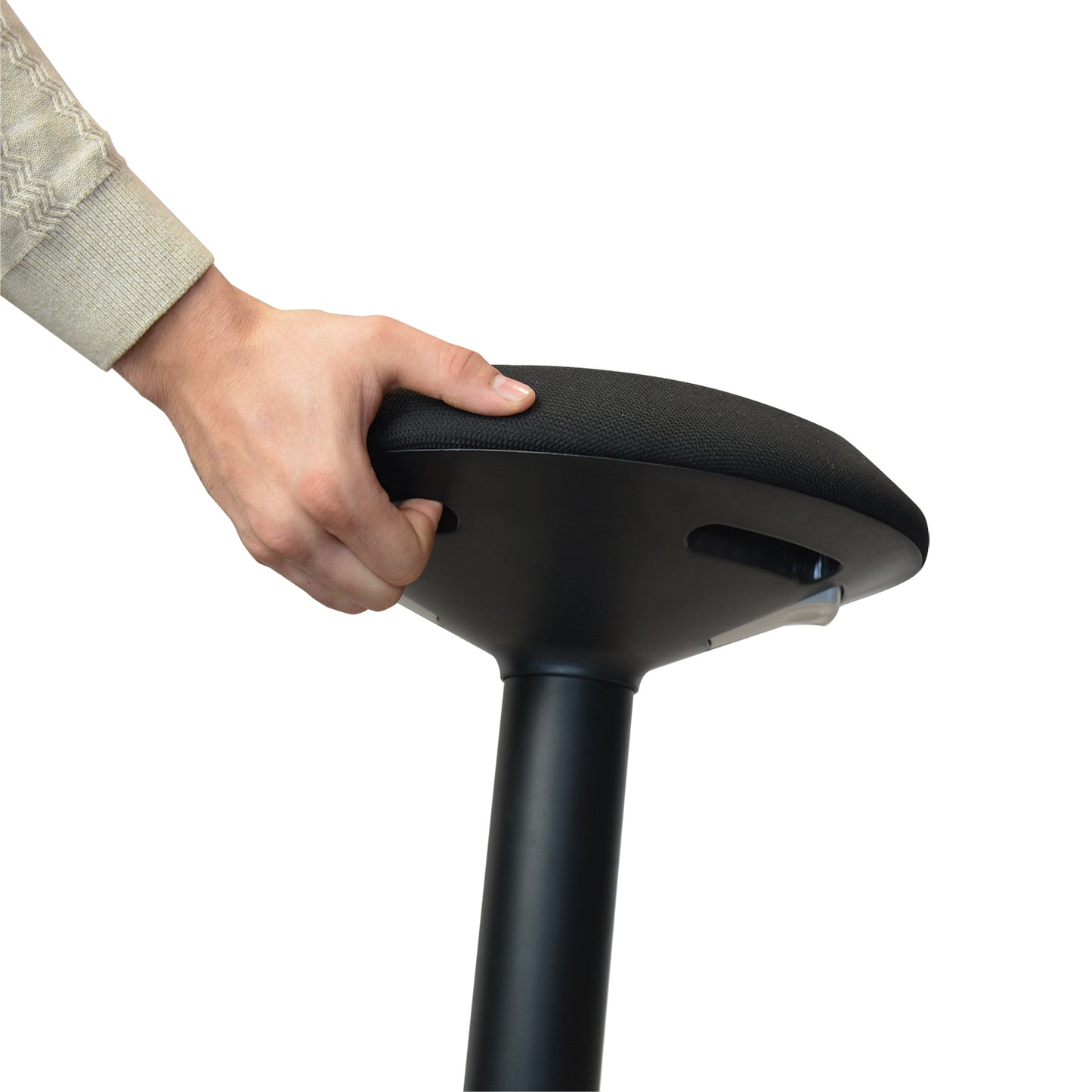 Zwarte wiebelkruk met een stevige basis, ideaal voor een actieve en comfortabele zitervaring.